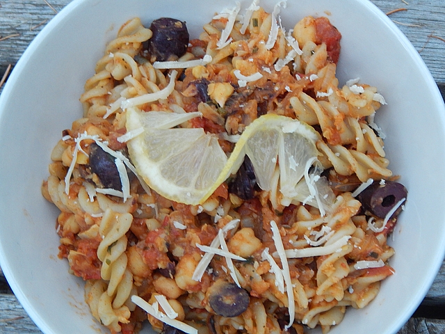 I love to play in the kitchen, but I also love easy meals. Get pantry-based recipes at TwiceasTasty.com.