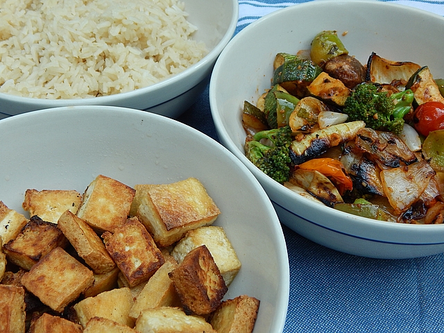 What happens when you combine an unfamiliar ingredient, Web access, and creativity? Gluten-Free Cauliflower-Crust Pizza and other adapted dinners. Learn more at TwiceasTasty.com.